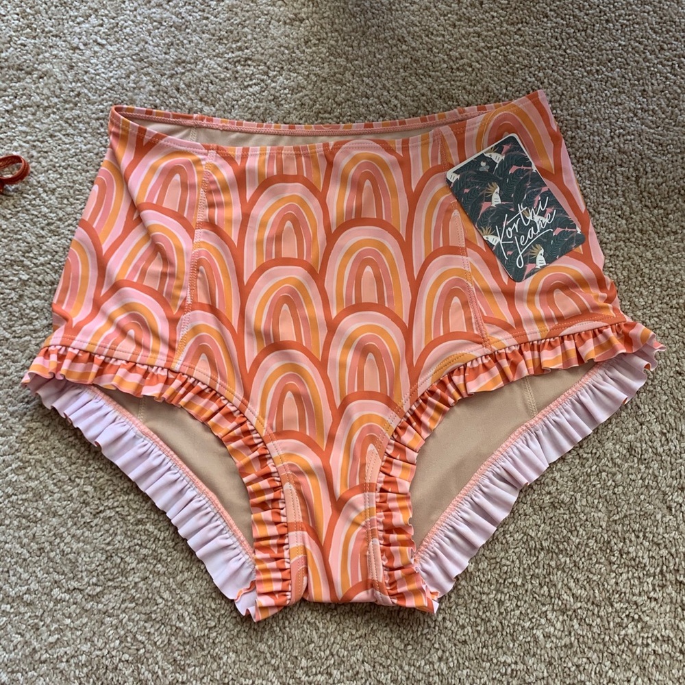 Kortni jeane high waist ruffled swim bottoms large